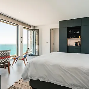 beyond-misty-cliffs.hotels-capetown.com/