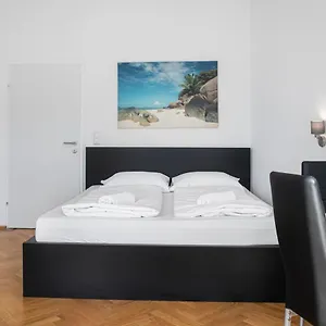 Apartment Superb 7br Shared Apartment- Near Hauptbahnhof, Wien