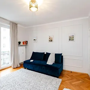 better-rental-wilcza-3-blue.warsawhotelspoland.com/